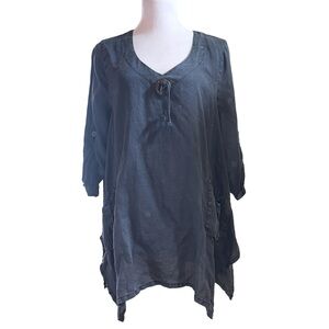 WOMAN’S TUNIC TOP